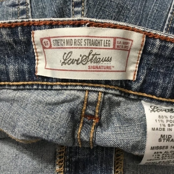 Levi STRAUSS SIGNATURE - Stretch Mid-Rise Straight Leg Jeans - Size 14 Short - Picture 4 of 6